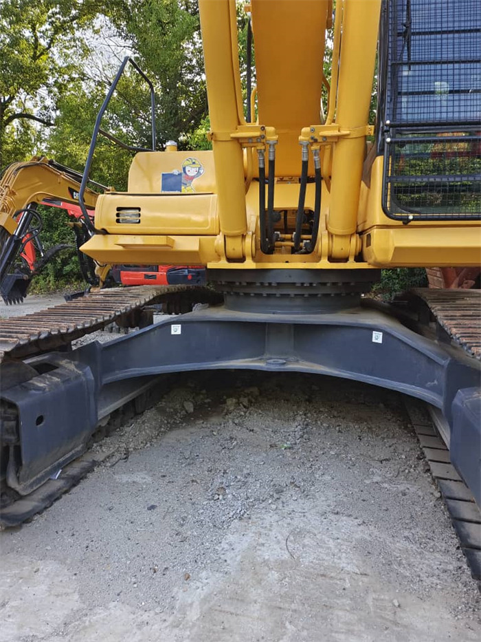 KOMATSU PC 400 - 8 R PC400-8 R - Crawler excavator: picture 4 KOMATSU PC 400 - 8 R PC400-8 R - Crawler excavator: picture 4