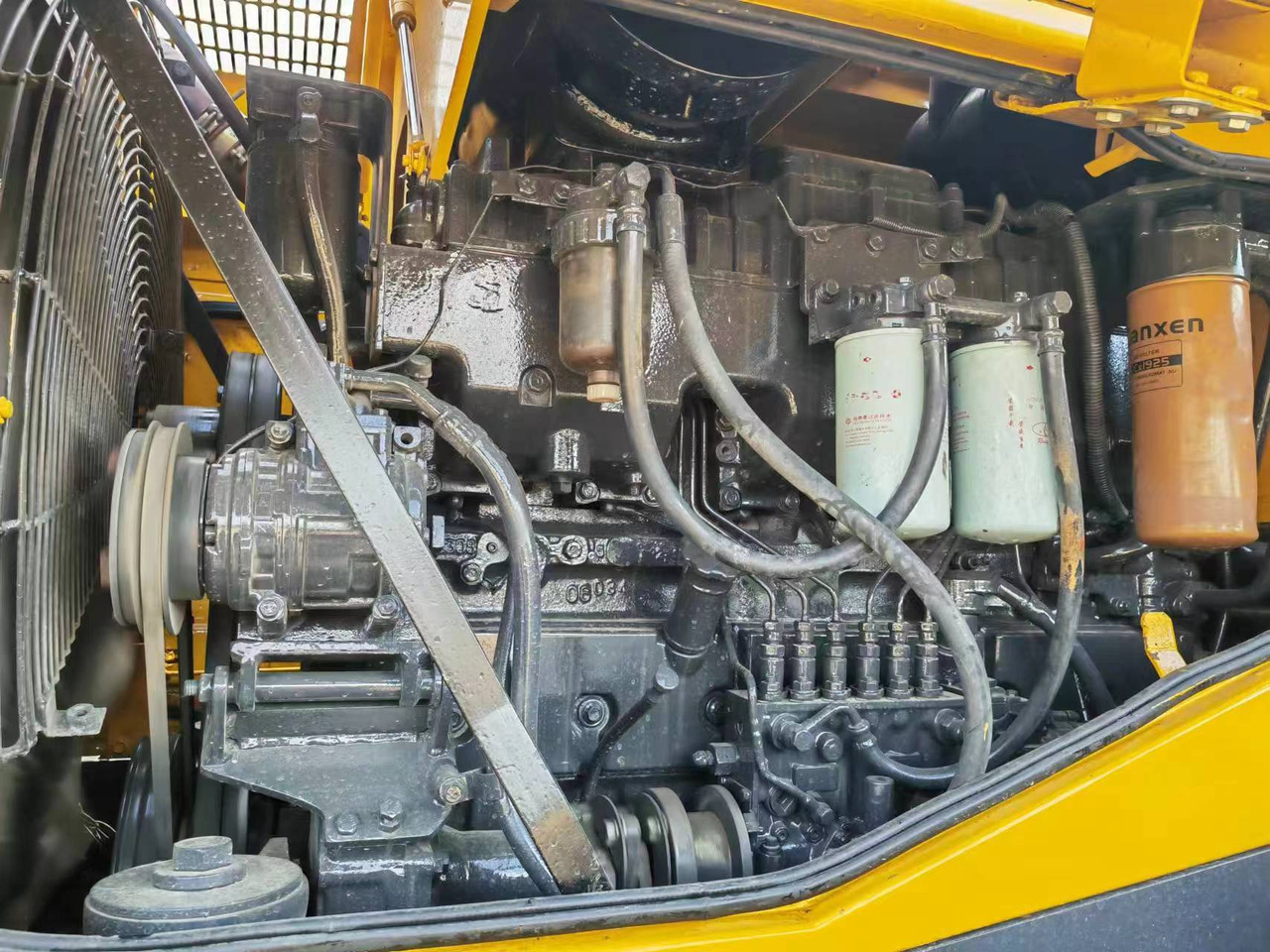 Wheel loader KOMATSU WA 470 - 3: picture 12