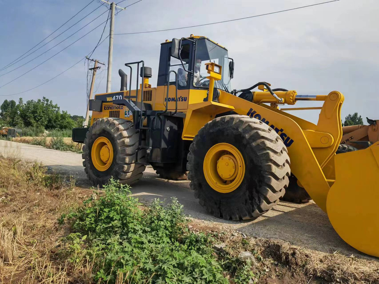 Wheel loader KOMATSU WA 470 - 3: picture 6