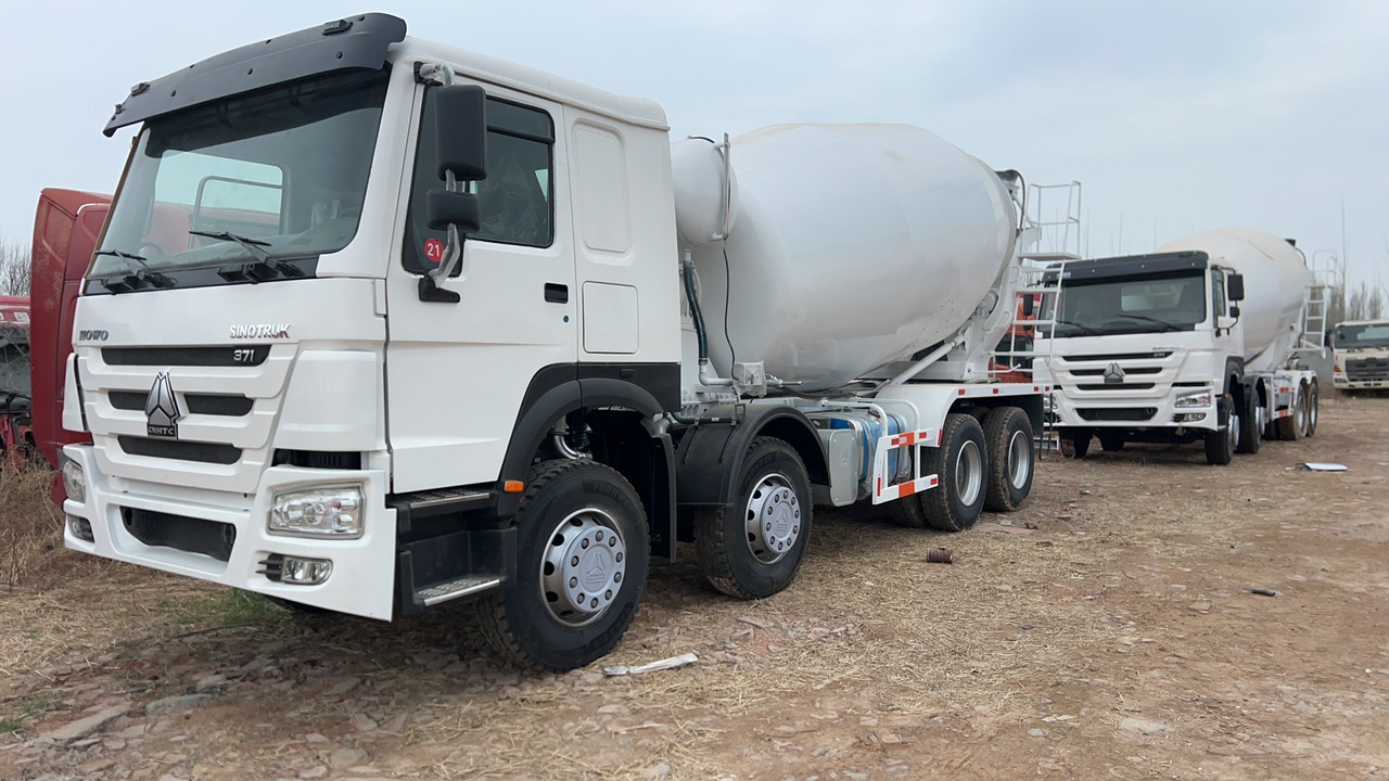 SINOTRUK HOWO 371 HP 16 CBM - Concrete mixer truck: picture 5 SINOTRUK HOWO 371 HP 16 CBM - Concrete mixer truck: picture 5
