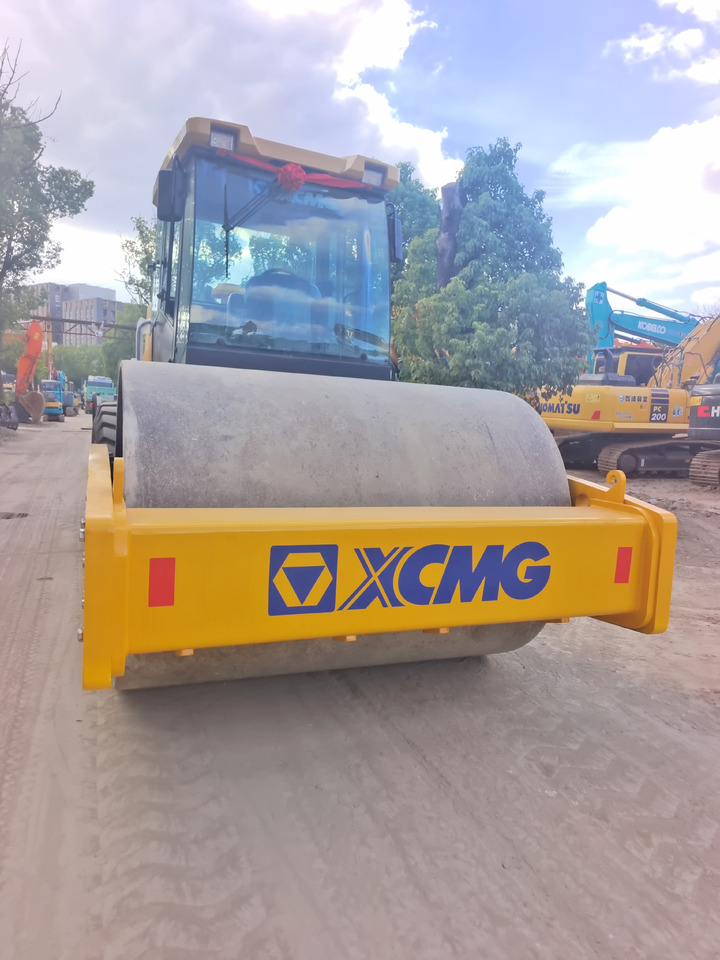 XCMG XS 223J XS263J 222J 203J 163J 183J - Road roller: picture 2 XCMG XS 223J XS263J 222J 203J 163J 183J - Road roller: picture 2