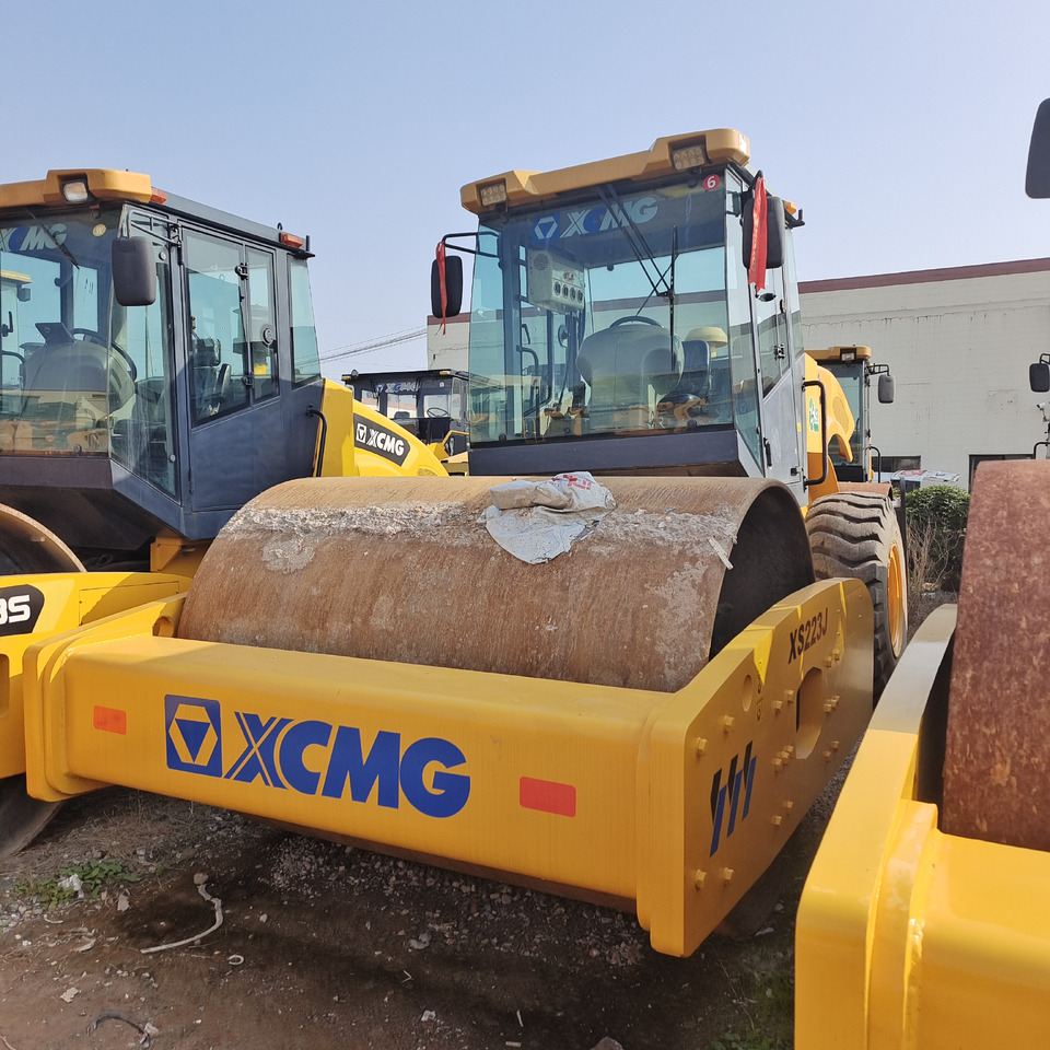 XCMG XS223J - Road roller: picture 3 XCMG XS223J - Road roller: picture 3