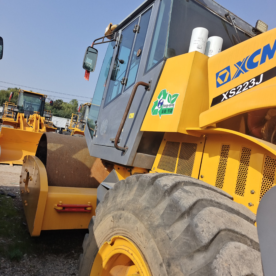 XCMG XS223J ROAD ROLLER - Compactor: picture 1 XCMG XS223J ROAD ROLLER - Compactor: picture 1