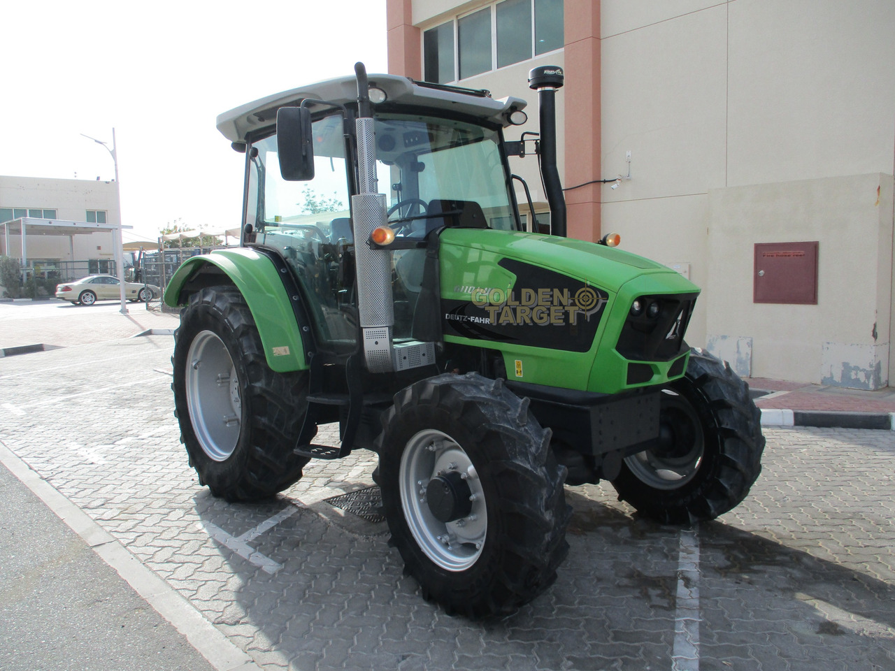 DEUTZ 6110.4W - Farm tractor: picture 1 DEUTZ 6110.4W - Farm tractor: picture 1