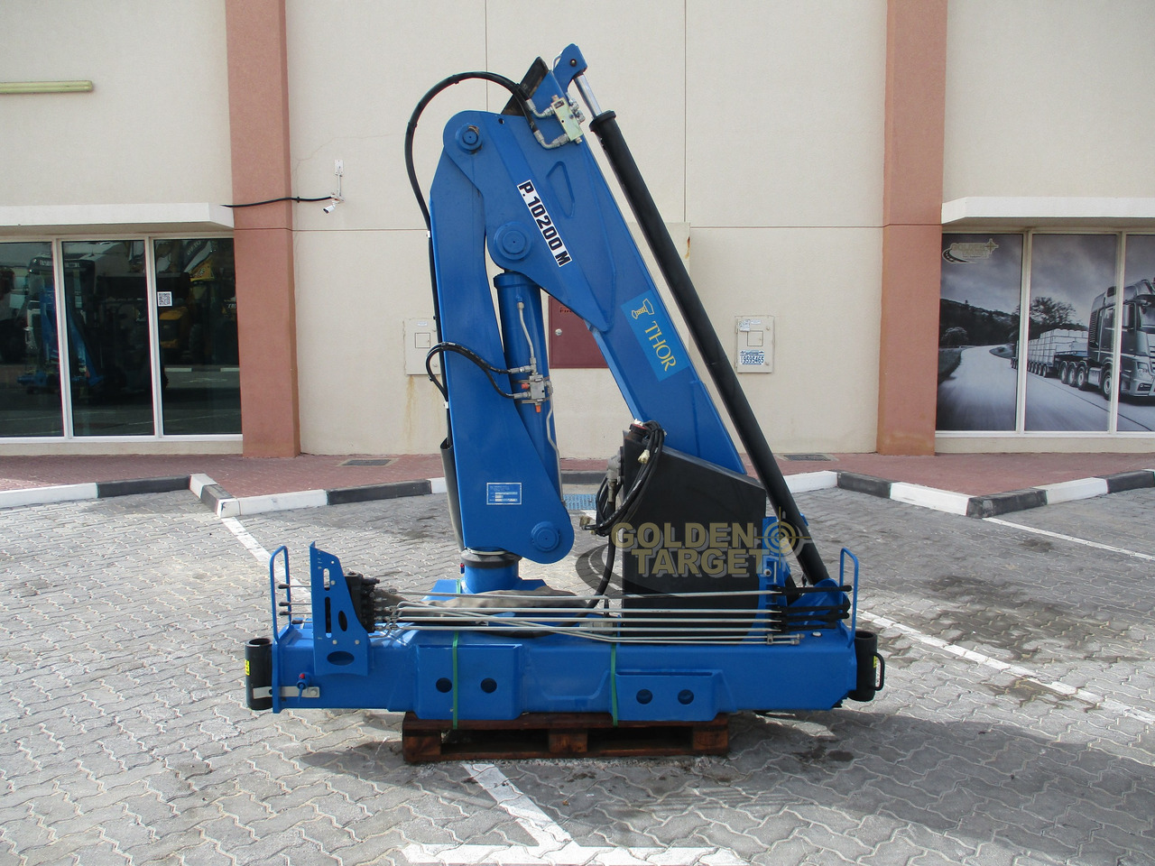 ING BONFIGLIOLI IBP 10200 M / 2SI Crane - Truck mounted crane for Truck: picture 3 ING BONFIGLIOLI IBP 10200 M / 2SI Crane - Truck mounted crane for Truck: picture 3