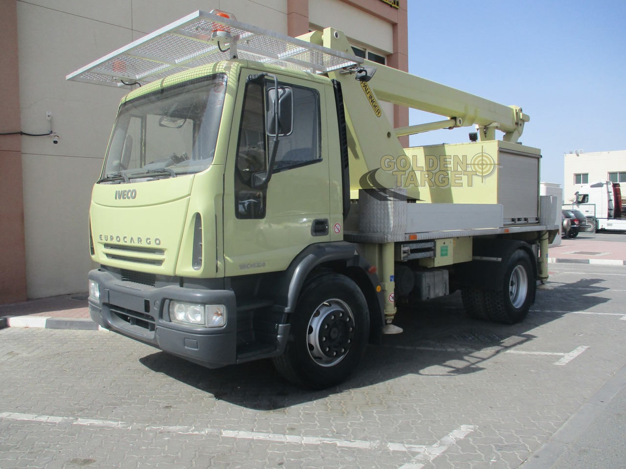 Iveco EURO CARGO 180E28 4x2 PALFINGER P180 Manlift - Truck with aerial platform: picture 2 Iveco EURO CARGO 180E28 4x2 PALFINGER P180 Manlift - Truck with aerial platform: picture 2