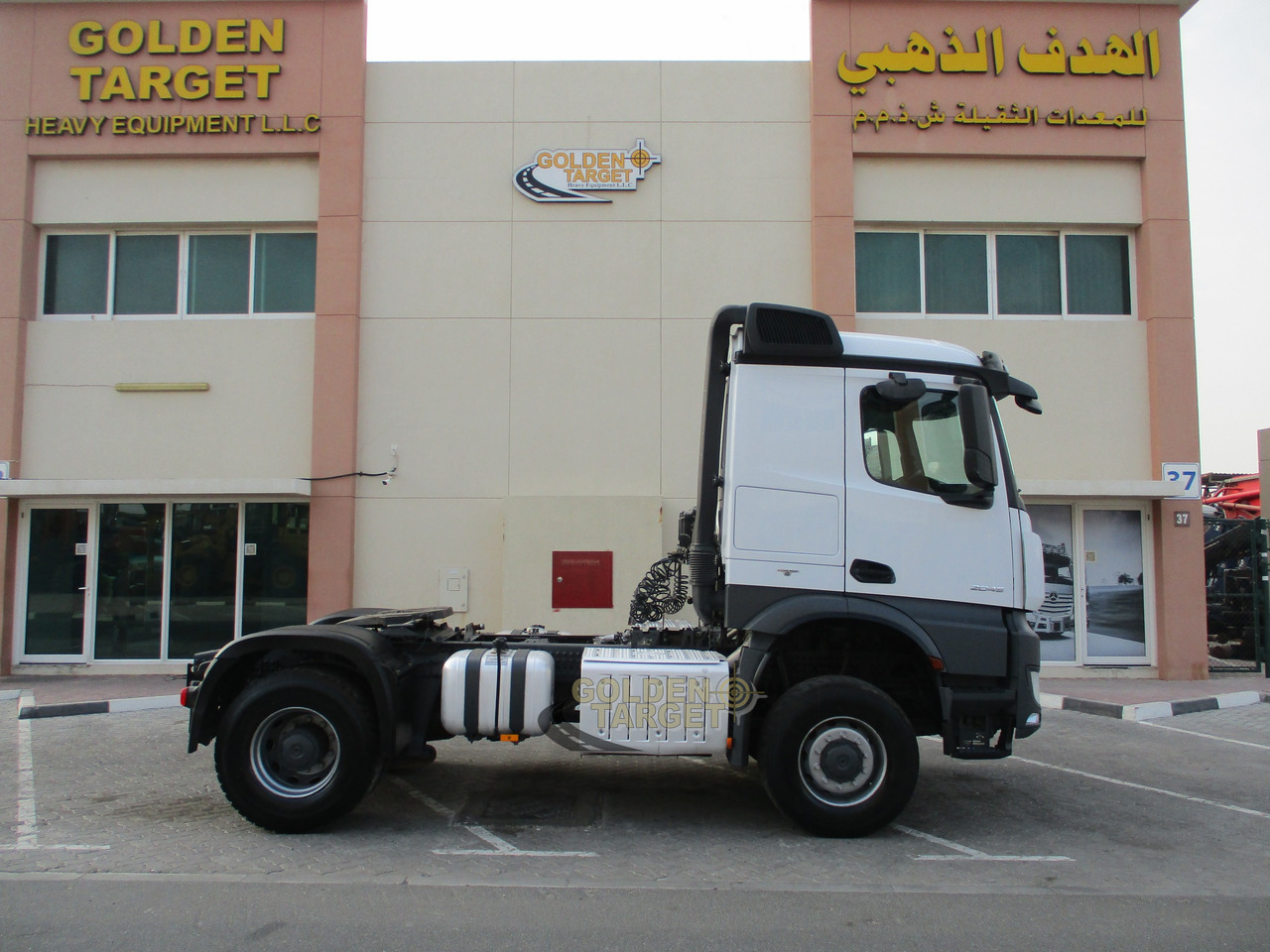 Mercedes-Benz Actros 2045 4x4 Head Truck - Tractor truck: picture 5 Mercedes-Benz Actros 2045 4x4 Head Truck - Tractor truck: picture 5
