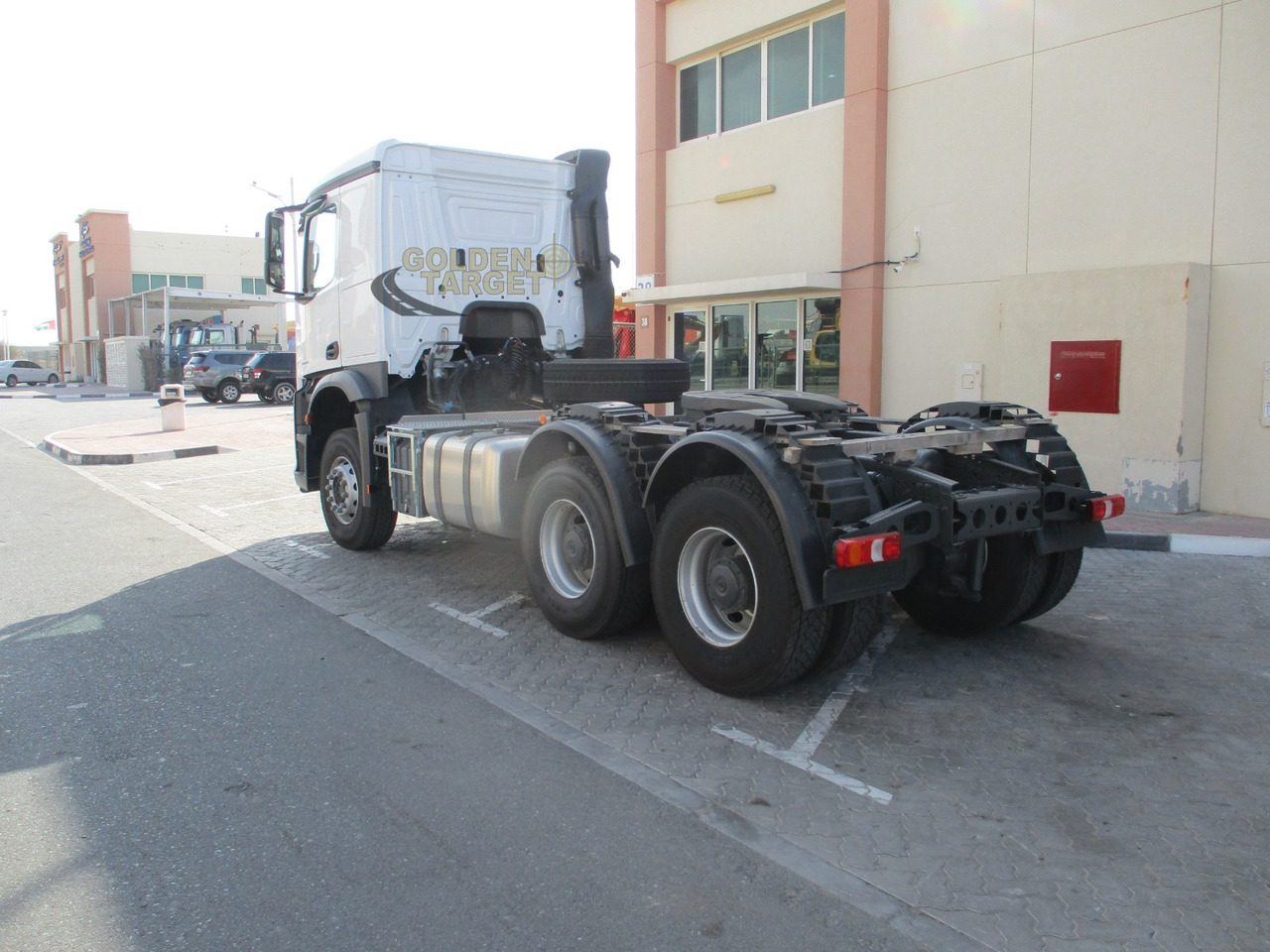 Mercedes-Benz Actros 3342 6x4 Right Hand Head Truck - Tractor truck: picture 4 Mercedes-Benz Actros 3342 6x4 Right Hand Head Truck - Tractor truck: picture 4