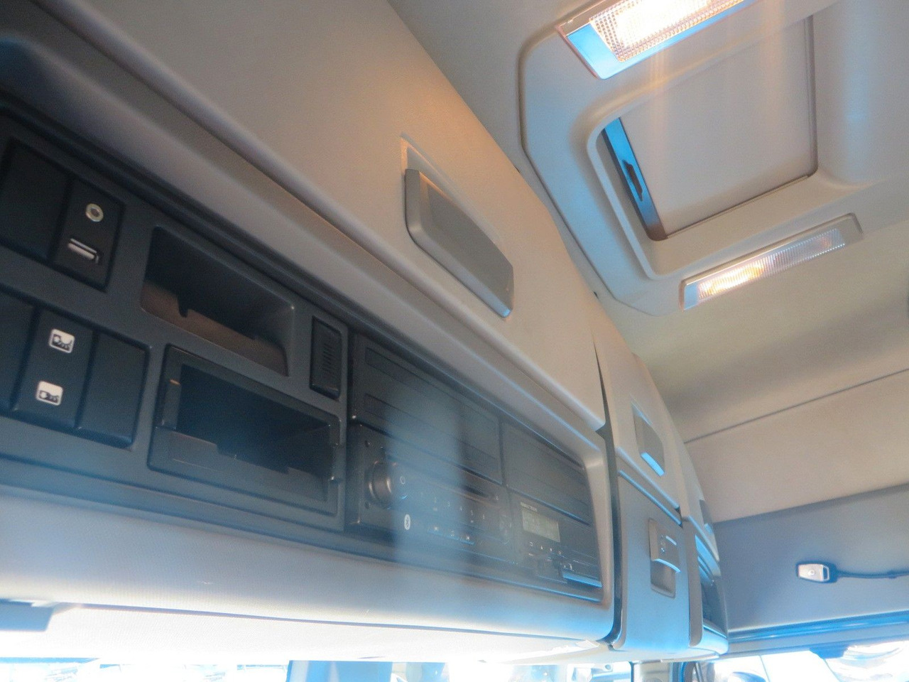 Tractor truck Renault T480 SC 4x2Tractor SELECTION: picture 15