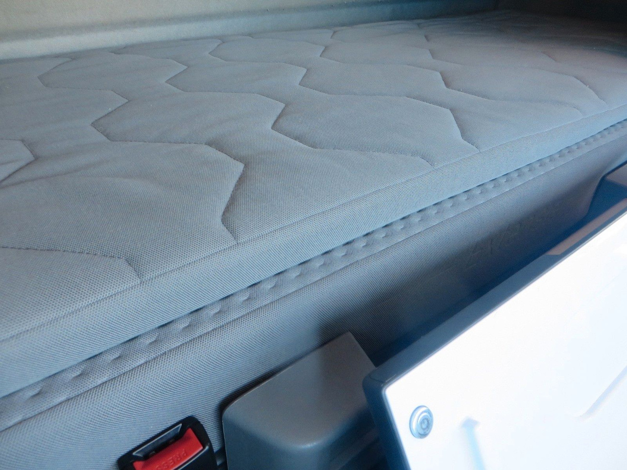 Tractor truck Renault T480 SC 4x2Tractor SELECTION: picture 19