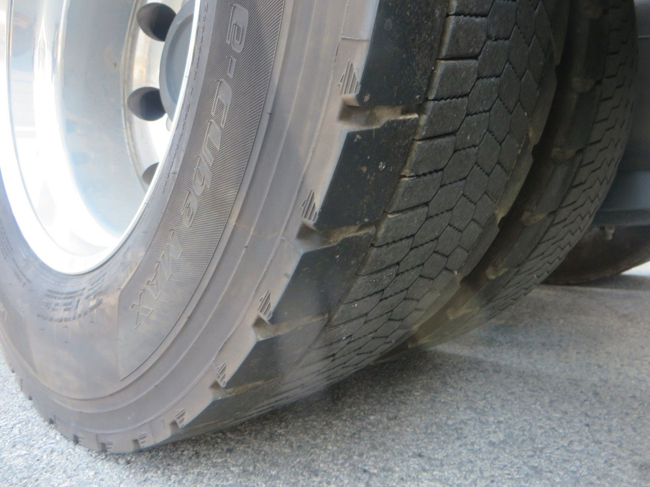 Tractor truck Renault T480 SC 4x2Tractor SELECTION: picture 8