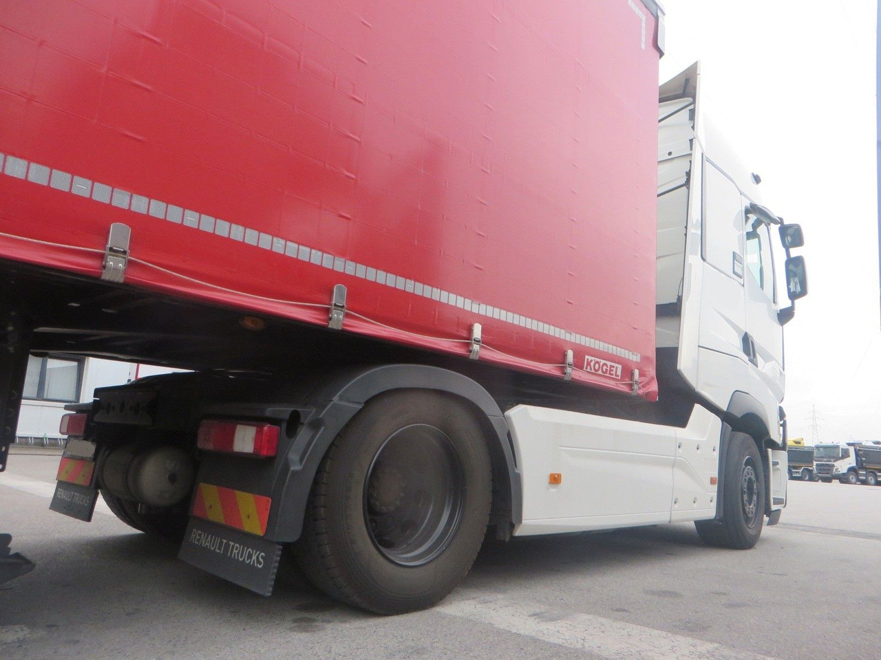 Renault T520 HSC 4x2Tractor - Tractor truck: picture 4 Renault T520 HSC 4x2Tractor - Tractor truck: picture 4