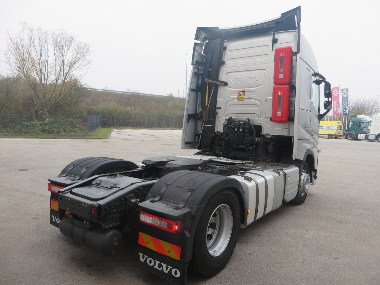 Volvo FH460 4x2Tractor - Tractor truck: picture 3 Volvo FH460 4x2Tractor - Tractor truck: picture 3