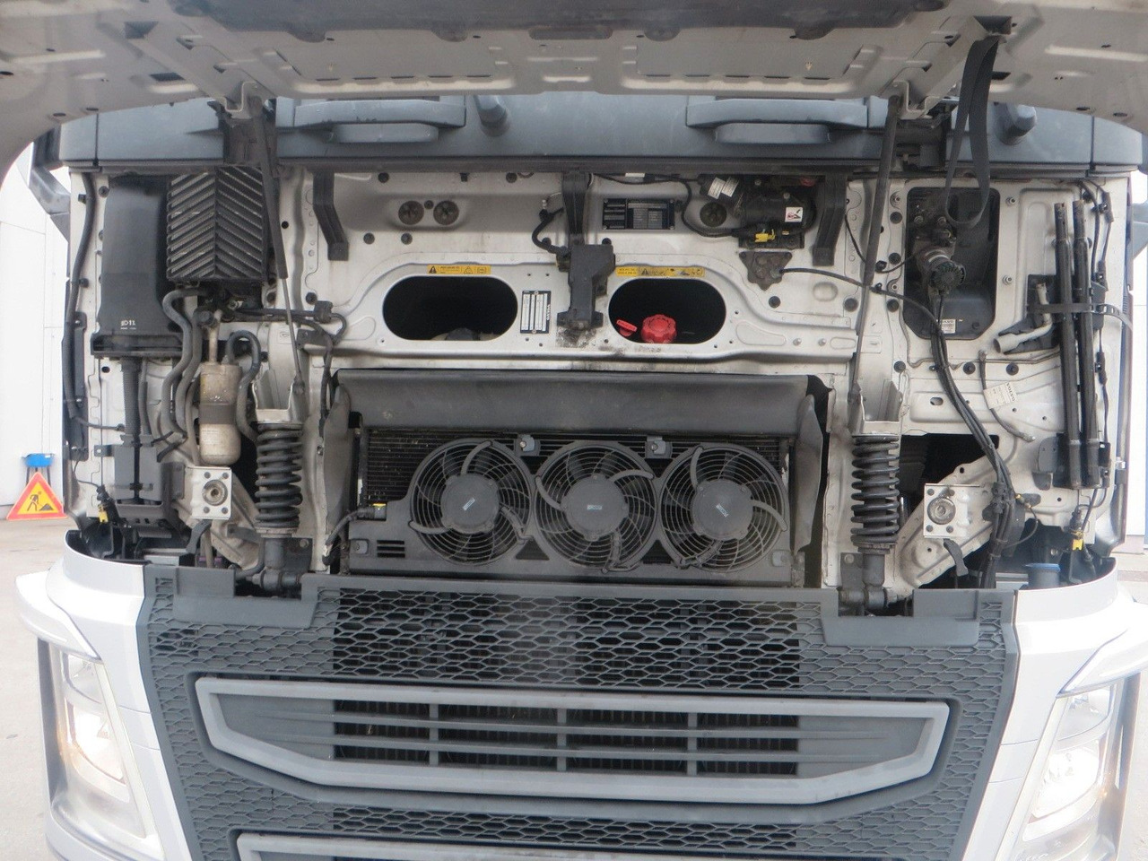 Volvo FH460 4x2Tractor - Tractor truck: picture 5 Volvo FH460 4x2Tractor - Tractor truck: picture 5