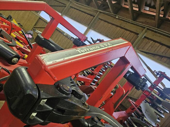 Horsch Terrano 4 FX - Cultivator: picture 5 Horsch Terrano 4 FX - Cultivator: picture 5