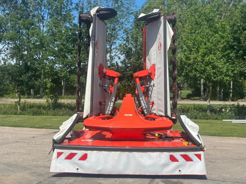 Kuhn FC 9530 D-FF Kuhn FC3125DF-FF triple maaier combi vlindermaaier - Mower: picture 2 Kuhn FC 9530 D-FF Kuhn FC3125DF-FF triple maaier combi vlindermaaier - Mower: picture 2