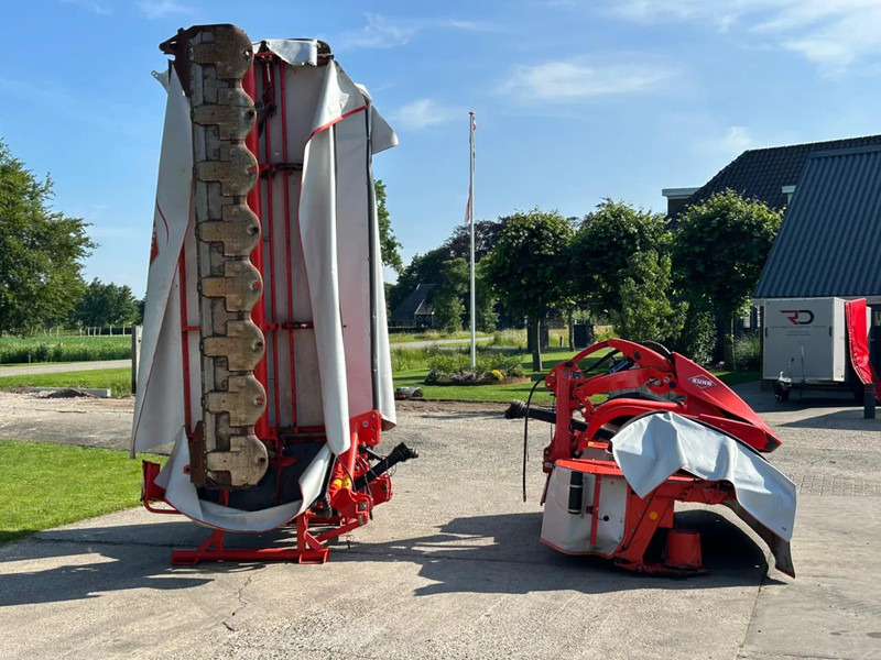 Kuhn GMD 9530 & GMD 3125 F-FF Triple maaier Vlindermaaier Schijvenmaaier - Mower: picture 3 Kuhn GMD 9530 & GMD 3125 F-FF Triple maaier Vlindermaaier Schijvenmaaier - Mower: picture 3