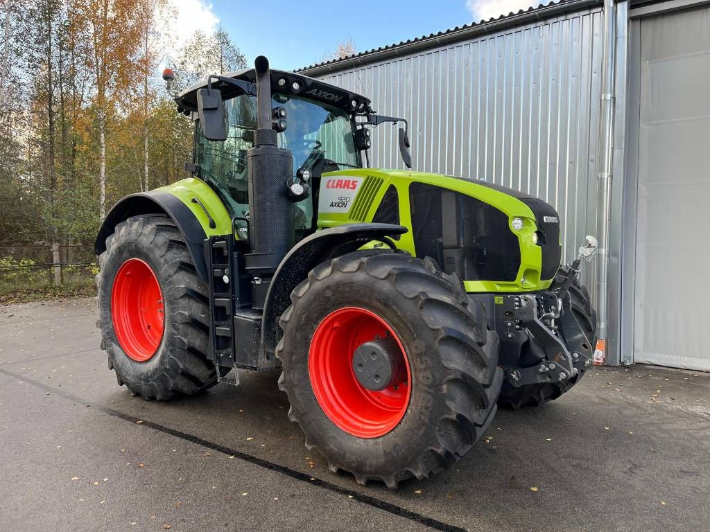 Claas Axion 920 - Farm tractor: picture 1 Claas Axion 920 - Farm tractor: picture 1