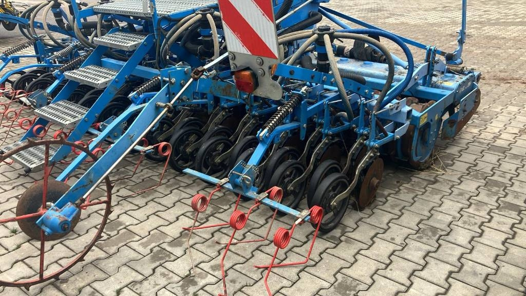Lemken Solitair 8/400-DS 150 + Zirkon 12/400 - Seed drill: picture 4 Lemken Solitair 8/400-DS 150 + Zirkon 12/400 - Seed drill: picture 4