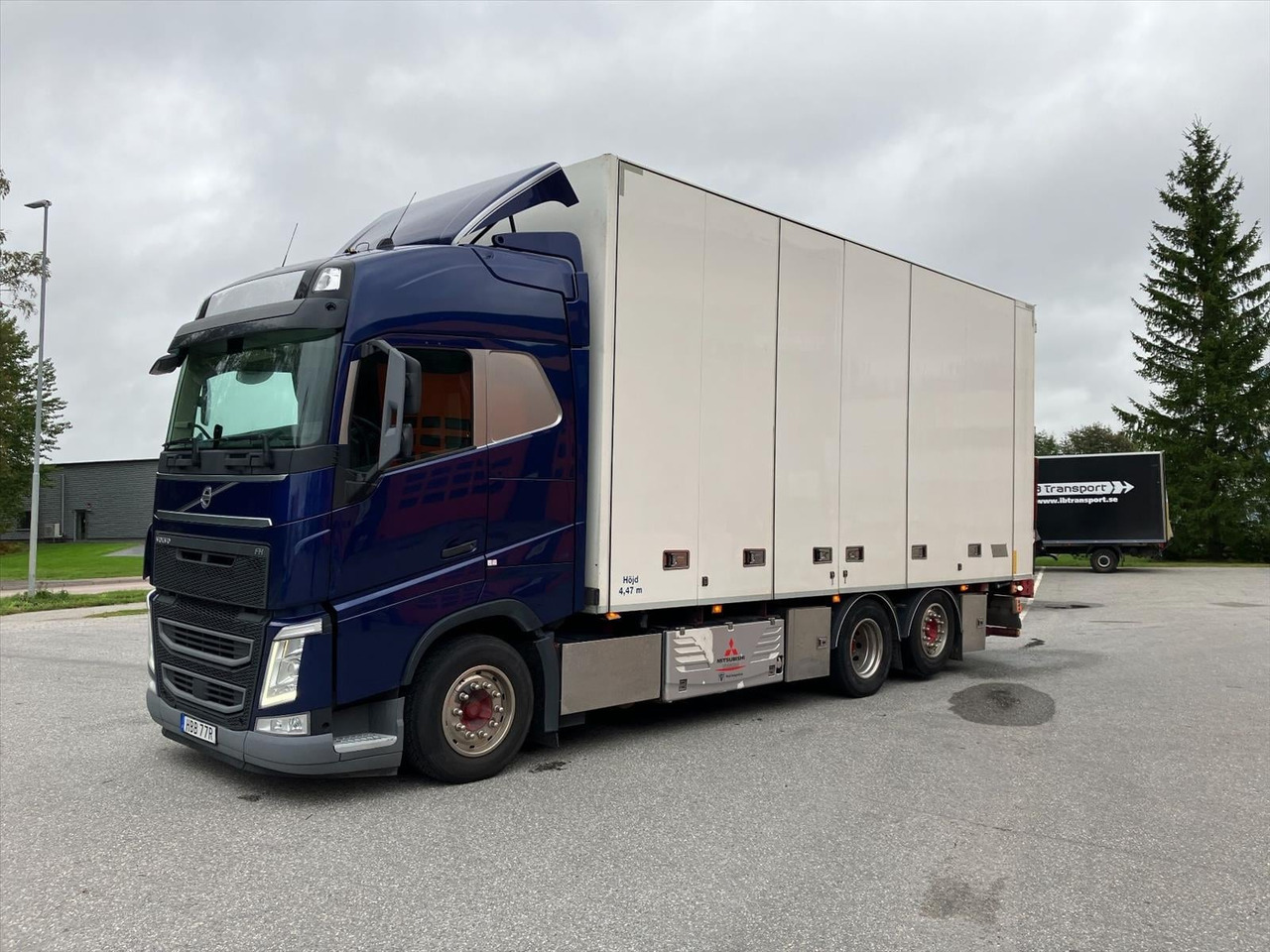 Kylbil Volvo FH 12.8 6x2 I-Shift -2021 - Box truck: picture 1 Kylbil Volvo FH 12.8 6x2 I-Shift -2021 - Box truck: picture 1