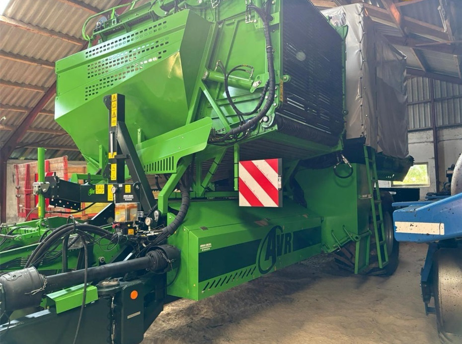 AVR SPIRIT 9200 - Potato harvester: picture 2 AVR SPIRIT 9200 - Potato harvester: picture 2