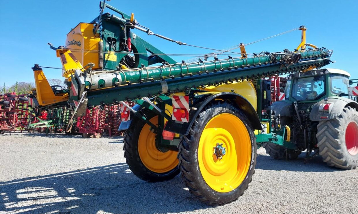 Danfoil Concorde 3000L 24-36m - Trailed sprayer: picture 3 Danfoil Concorde 3000L 24-36m - Trailed sprayer: picture 3