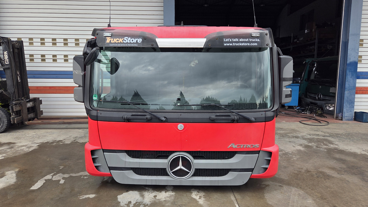 MERCEDES-BENZ CABIN ACTROS MP3 MEDIUM - Cab for Truck: picture 2 MERCEDES-BENZ CABIN ACTROS MP3 MEDIUM - Cab for Truck: picture 2
