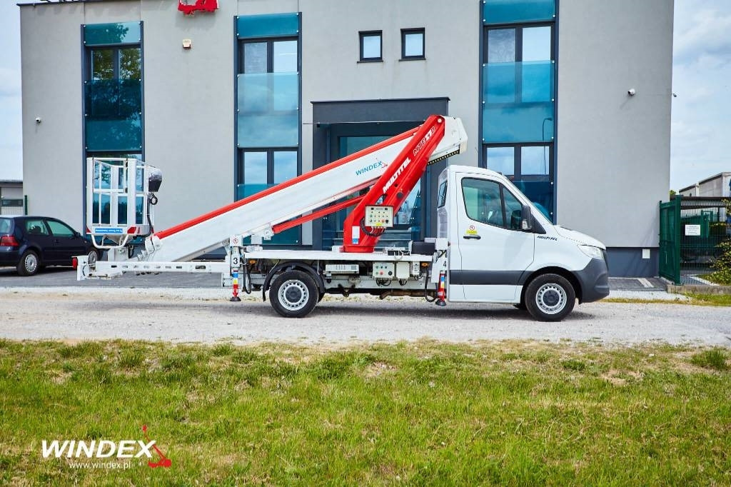 Multitel MTE 270 - Truck with aerial platform: picture 2 Multitel MTE 270 - Truck with aerial platform: picture 2