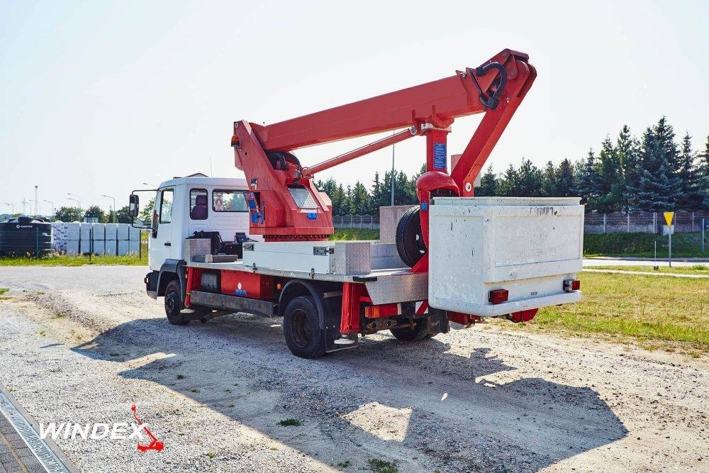 Wumag WT 170 - Truck with aerial platform: picture 3 Wumag WT 170 - Truck with aerial platform: picture 3