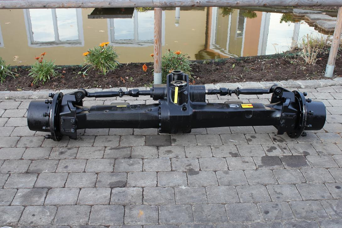 Caterpillar 212 BFT - Axle and parts for Construction machinery: picture 3 Caterpillar 212 BFT - Axle and parts for Construction machinery: picture 3