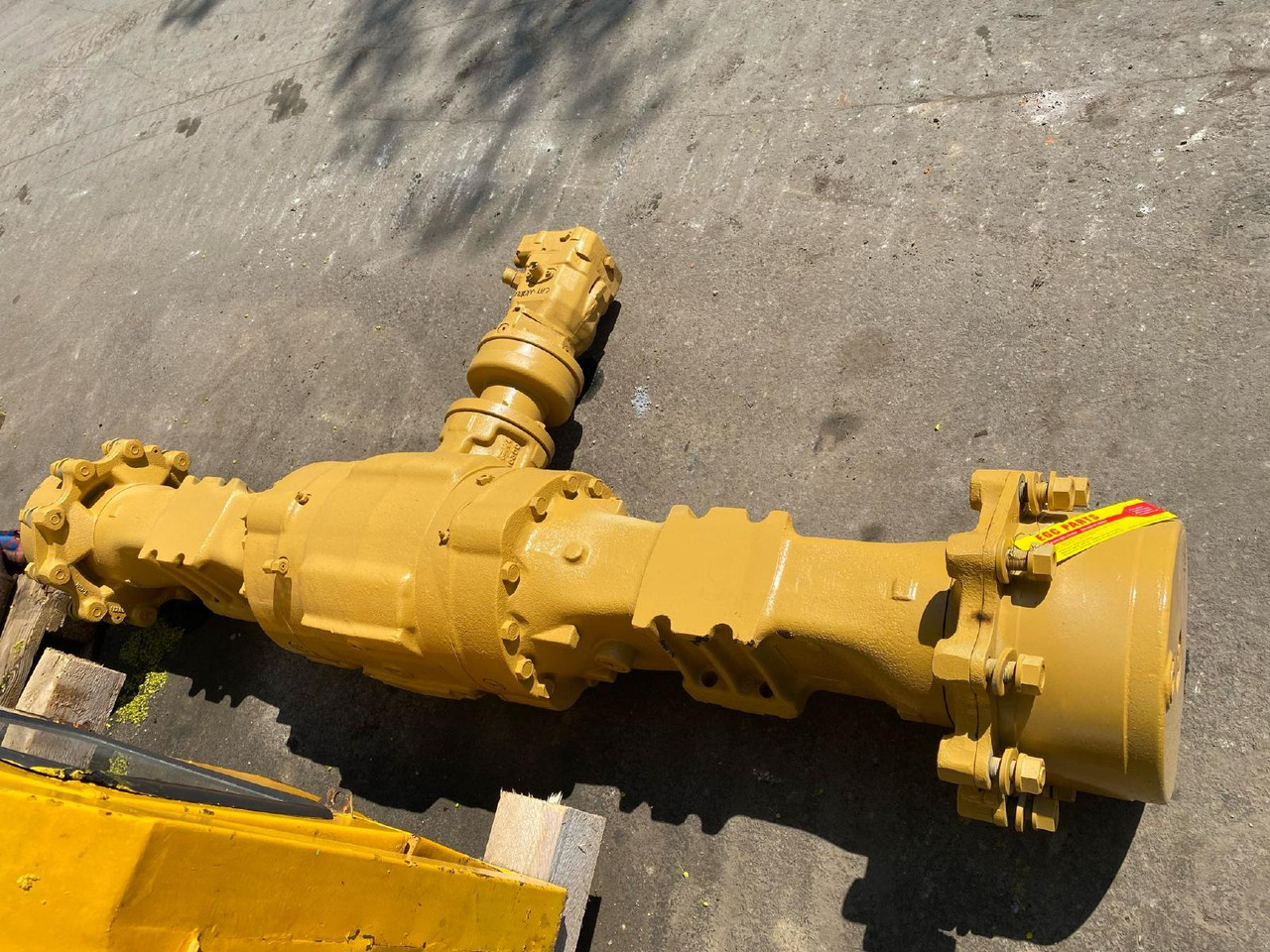 Caterpillar Walzenzug - Axle and parts for Construction machinery: picture 3 Caterpillar Walzenzug - Axle and parts for Construction machinery: picture 3