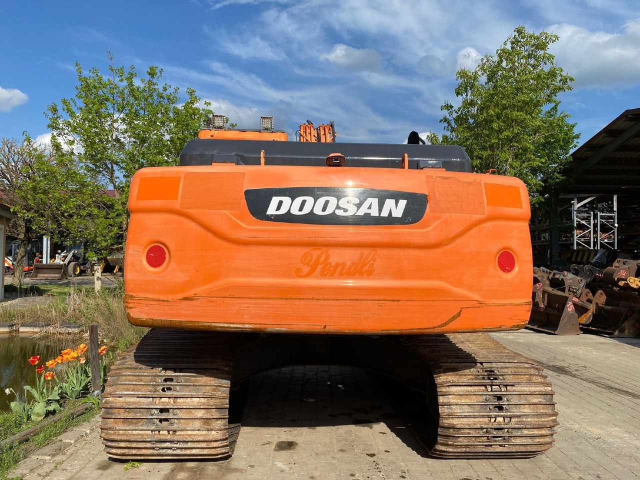 Crawler excavator Doosan DX 255 LC: picture 10