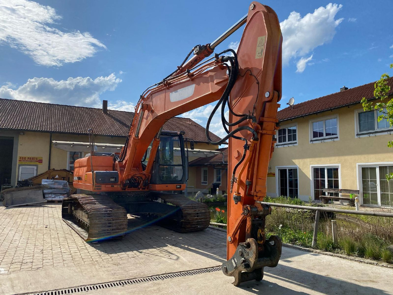 Crawler excavator Doosan DX 255 LC: picture 7