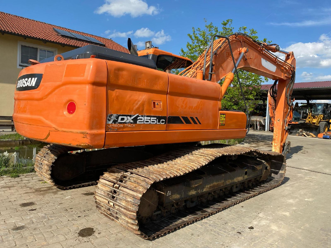 Crawler excavator Doosan DX 255 LC: picture 12