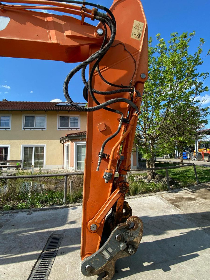 Crawler excavator Doosan DX 255 LC: picture 16
