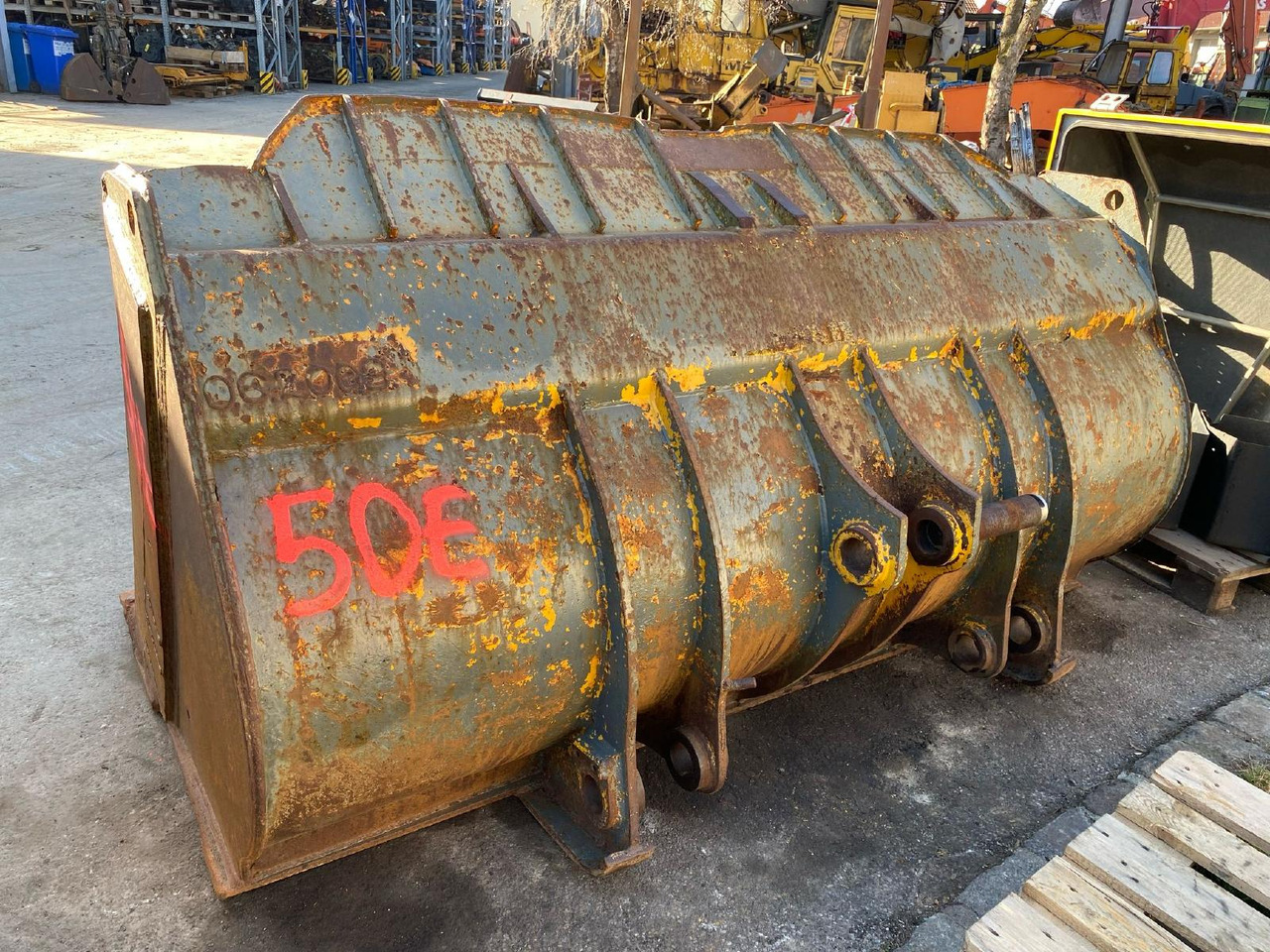 Hanomag 50E - Loader bucket for Construction machinery: picture 5 Hanomag 50E - Loader bucket for Construction machinery: picture 5
