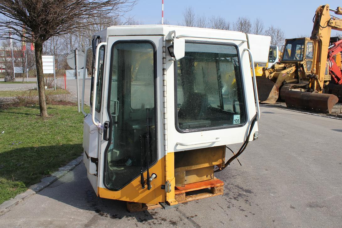 Liebherr 712-722-732 Lit. - Cab for Construction machinery: picture 1 Liebherr 712-722-732 Lit. - Cab for Construction machinery: picture 1