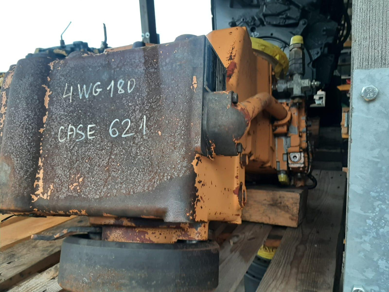 ZF 4 WG 180 aus Case 621 - Gearbox for Construction machinery: picture 3 ZF 4 WG 180 aus Case 621 - Gearbox for Construction machinery: picture 3