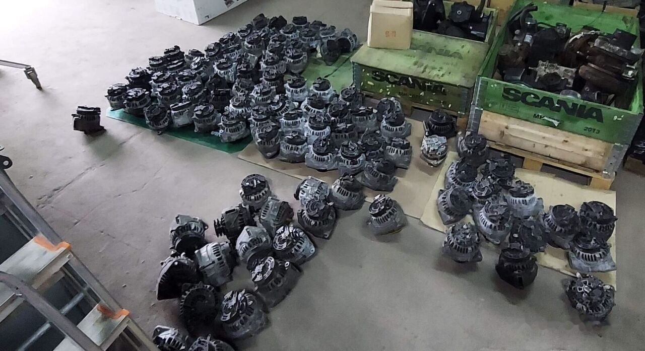 Bosch , 110A , 28V DAF CF75, XF 95 - Alternator for Truck: picture 1 Bosch , 110A , 28V DAF CF75, XF 95 - Alternator for Truck: picture 1