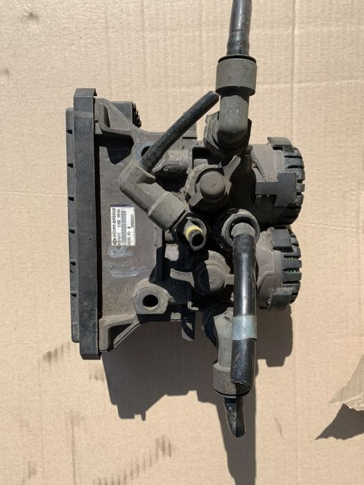 REGENER K001411   Renault Premium DXI VOLVO FH - Brake valve for Truck: picture 1 REGENER K001411   Renault Premium DXI VOLVO FH - Brake valve for Truck: picture 1