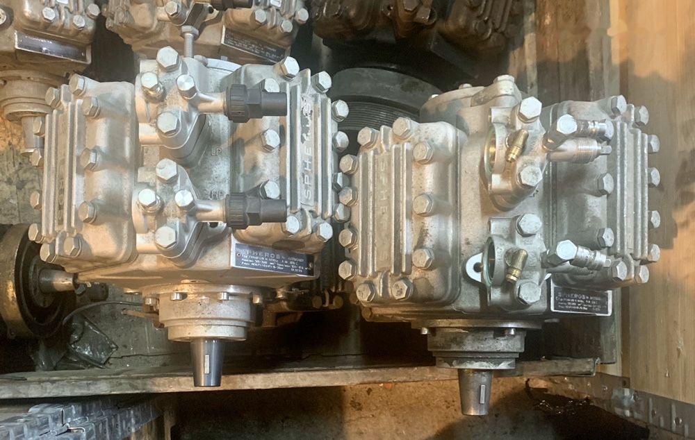 Spheros FKX40/470 28bar FKX40/470 - AC compressor for Bus: picture 2 Spheros FKX40/470 28bar FKX40/470 - AC compressor for Bus: picture 2