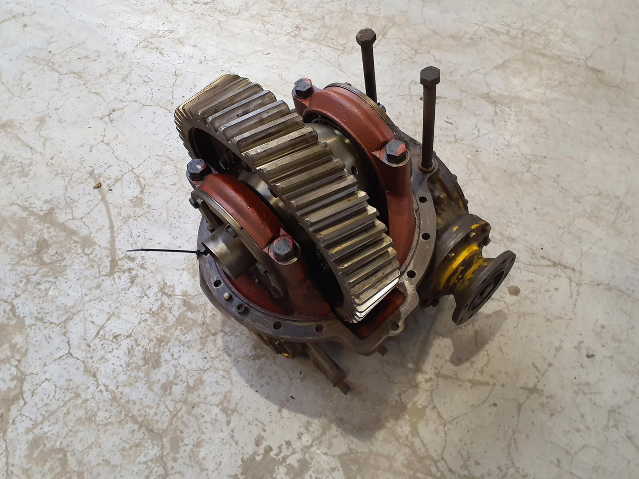 FAUN KF 30 mid differential 10x49 - Differential gear for Crane: picture 1 FAUN KF 30 mid differential 10x49 - Differential gear for Crane: picture 1