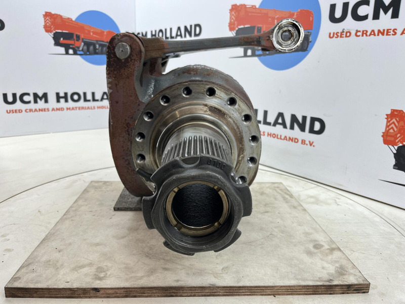 Grove GMK 3055 Steering knuckle 16 holes axle 2 left - Steering knuckle for Crane: picture 2 Grove GMK 3055 Steering knuckle 16 holes axle 2 left - Steering knuckle for Crane: picture 2