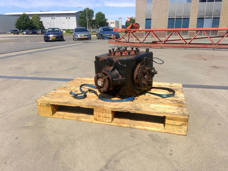 Grove GMK 3055 diff box axle 1 - Differential gear for Crane: picture 1 Grove GMK 3055 diff box axle 1 - Differential gear for Crane: picture 1