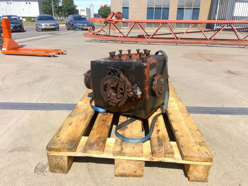 Grove GMK 3055 diff box axle 1 - Differential gear for Crane: picture 2 Grove GMK 3055 diff box axle 1 - Differential gear for Crane: picture 2