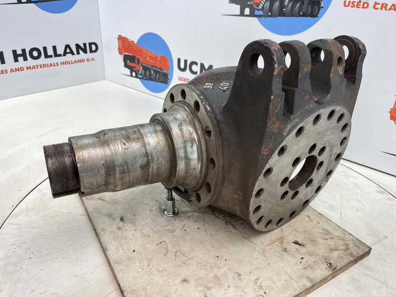 Grove GMK Steering knuckle 12 holes - Steering knuckle for Crane: picture 1 Grove GMK Steering knuckle 12 holes - Steering knuckle for Crane: picture 1