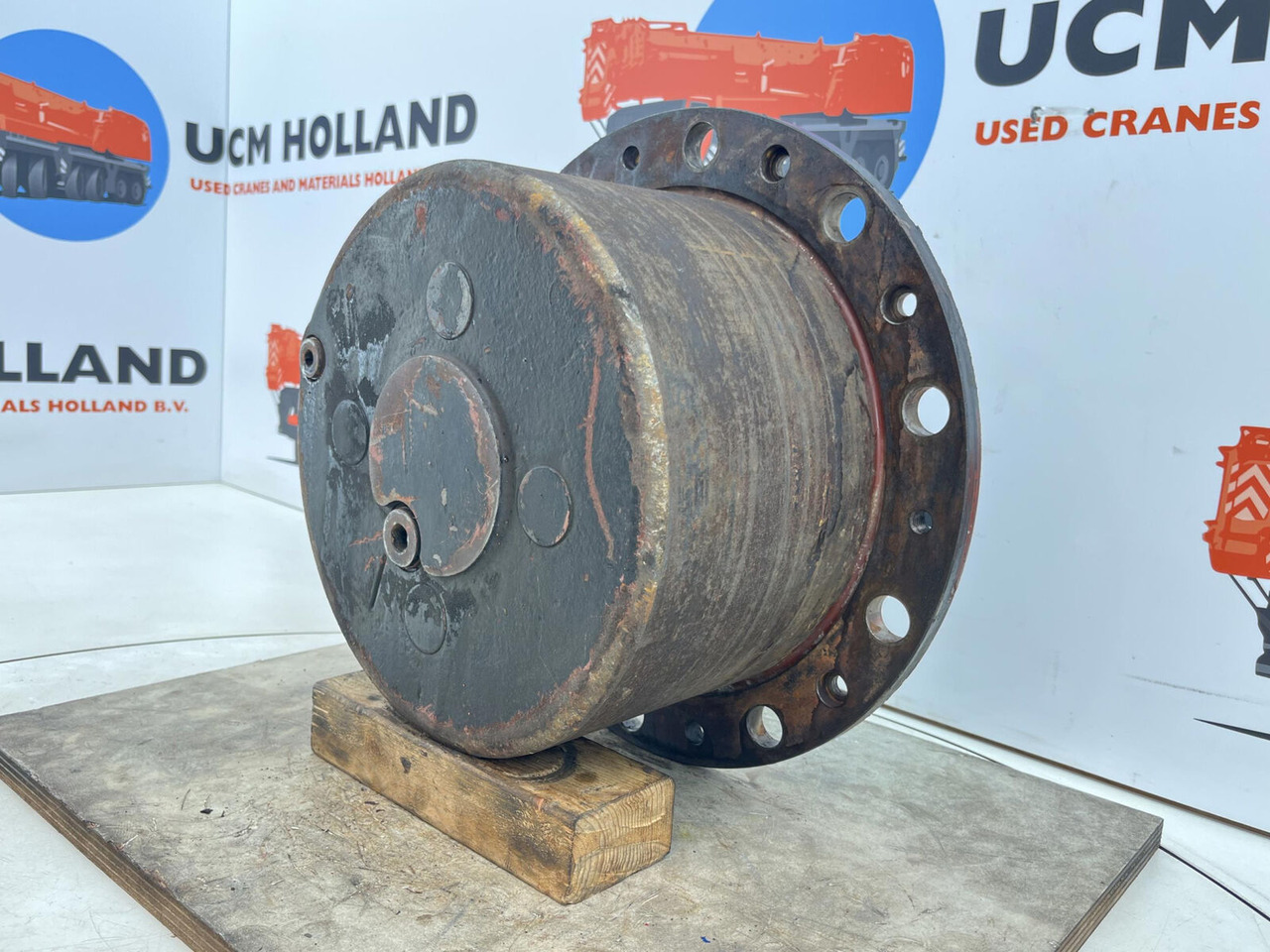 Kessler planetary gear 22-25-74-40-4pl-H172-46 - Final drive for Crane: picture 2 Kessler planetary gear 22-25-74-40-4pl-H172-46 - Final drive for Crane: picture 2