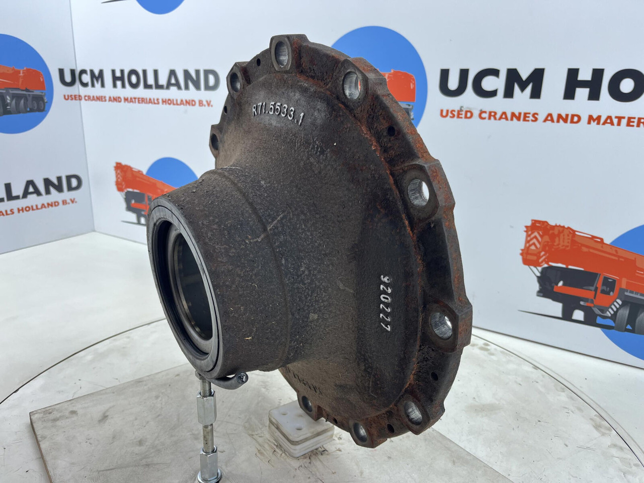 Krupp KMK 3045 Megatrak wheel hub - Hub for Crane: picture 3 Krupp KMK 3045 Megatrak wheel hub - Hub for Crane: picture 3