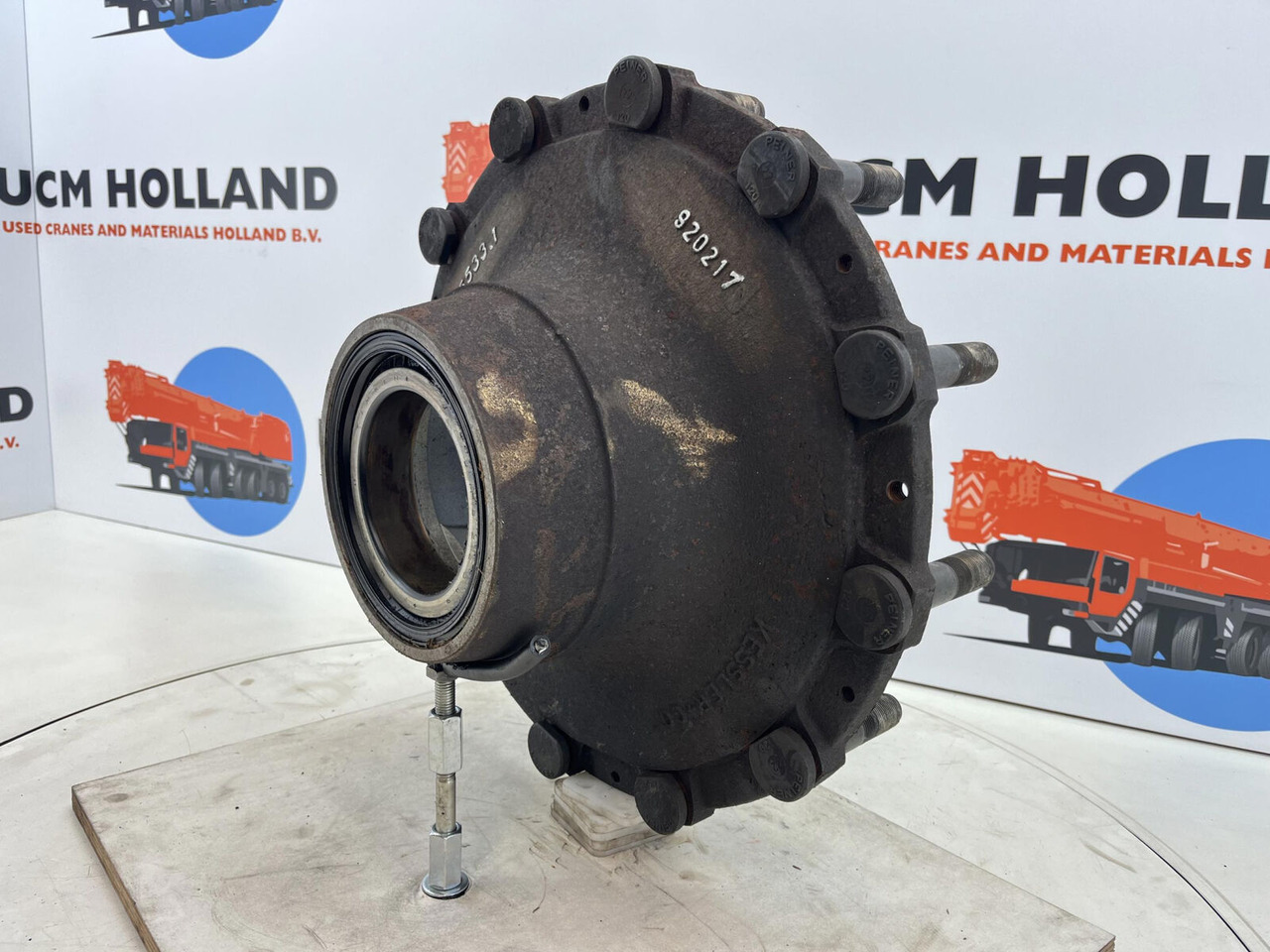Krupp KMK 3045 Megatrak wheel hub - Hub for Crane: picture 3 Krupp KMK 3045 Megatrak wheel hub - Hub for Crane: picture 3