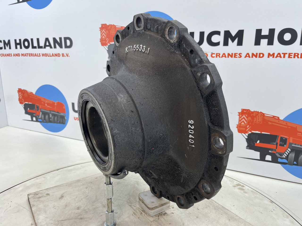 Krupp KMK 3045 Megatrak wheel hub - Hub for Crane: picture 3 Krupp KMK 3045 Megatrak wheel hub - Hub for Crane: picture 3